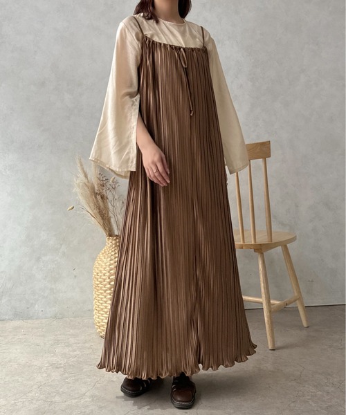 apres jour clair(アプレジュールクレア)の「【apres jour clair】プリーツキャミワンピース【ZOZOTOWN限定アイテム】(ワンピース・レディース・ベージュ/ブラウン系その他・フリー/X-LARGE)」の6枚目の写真
