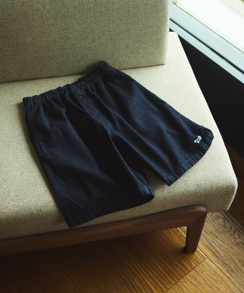 TOWNCRAFT(タウンクラフト)の「TOWN CRAFT/タウンクラフト 別注 ワンポイント イージーデニムショーツ/リラックスフィット ハーフパンツ(デニムパンツ・メンズ・オフホワイト/ブルー/ネイビー・SMALL/MEDIUM/LARGE)」の1枚目の写真