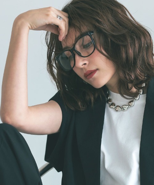 DONOBAN(ドノバン)の「【UVカット率 99%以上】 ボスリントンビッグフレームメガネ(メガネ・レディース・クリアブラウン/ブラウン系その他/ブラック/ブラック系その他・ONESIZE)」の20枚目の写真