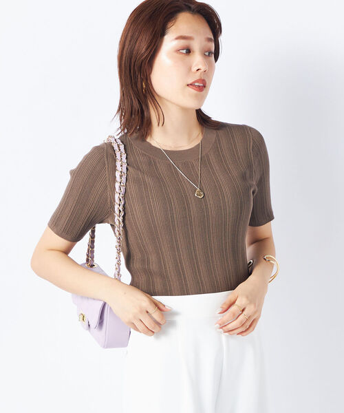 NOLLEY’S Sophi(ノーリーズソフィ)の「《手洗い可能》《アンサンブル対応》綿アセランダムリブショートスリーブプルオーバーニット(ニット/セーター・レディース・ピンク/ホワイト/カーキブラウン/ブラック・36/38)」の4枚目の写真