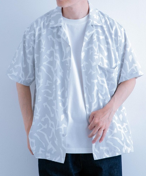 ITEMS URBANRESEARCH（アイテムズ アーバンリサーチ）の「ジオメトリックプリントオープンカラー半袖シャツ（シャツ/ブラウス・メンズ・オフホワイト/グレー/ブラック・LARGE/MEDIUM）」の14枚目の写真