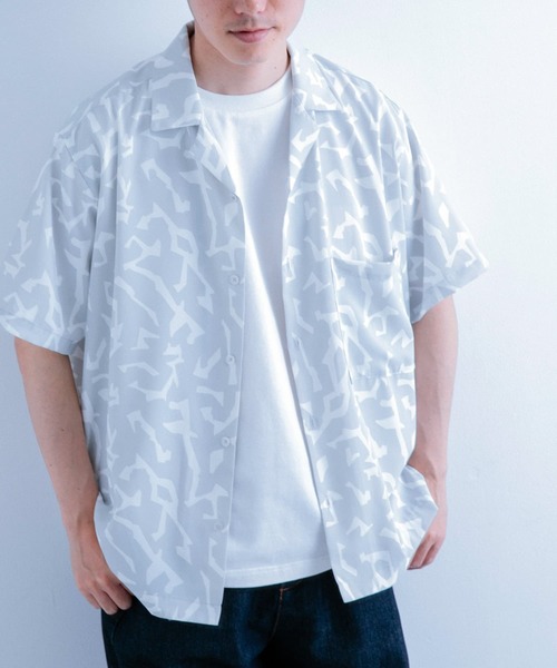 ITEMS URBANRESEARCH（アイテムズ アーバンリサーチ）の「ジオメトリックプリントオープンカラー半袖シャツ（シャツ/ブラウス・メンズ・オフホワイト/グレー/ブラック・LARGE/MEDIUM）」の15枚目の写真