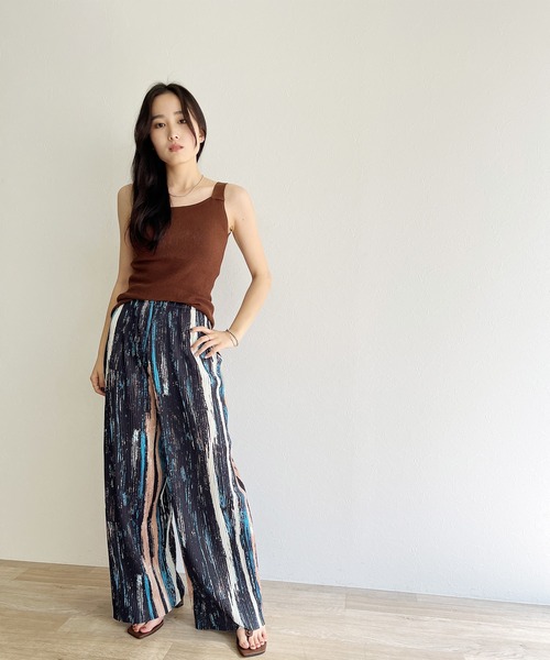 ISOOK(アイスー)の「【ZOZO限定】Random pattern pleated pants / ランダムパターンプリーツパンツ(その他パンツ・レディース・ネイビー・FREE)」の17枚目の写真