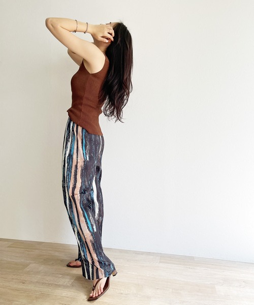 ISOOK(アイスー)の「【ZOZO限定】Random pattern pleated pants / ランダムパターンプリーツパンツ(その他パンツ・レディース・ネイビー・FREE)」の15枚目の写真