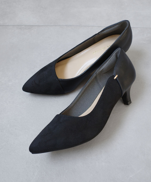 AmiAmi(アミアミ)の「ポインテッドトゥ バイカラーパンプス(パンプス・レディース・ブラウン/ネイビー/グレイッシュベージュ/ブラック/シルバー/ブラック系その他/ベージュ系その他/ホワイト系その他・L/LL/M/S/SS)」の12枚目の写真