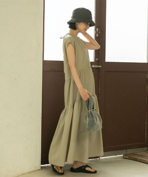 coen（コーエン）の「【WEB限定】シアサッカーティアードワンピース（ワンピース・レディース・ダークグレー/ライトブルー/ベージュ・M/L）」の6枚目の写真