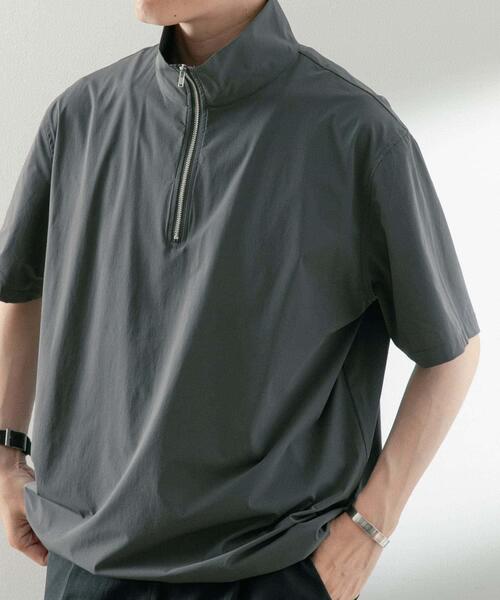 ITEMS URBANRESEARCH(アイテムズ アーバンリサーチ)の「シルキーナイロンハーフZIP多機能トップス(Tシャツ/カットソー・メンズ・ネイビー/チャコールグレー/ブラック・MEDIUM/LARGE)」の6枚目の写真