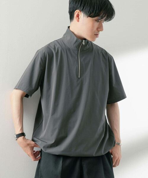 ITEMS URBANRESEARCH(アイテムズ アーバンリサーチ)の「シルキーナイロンハーフZIP多機能トップス(Tシャツ/カットソー・メンズ・ネイビー/チャコールグレー/ブラック・MEDIUM/LARGE)」の7枚目の写真