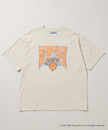 NBA | 【Off The Court by NBA / オフ・ザ・コート バイ NBA】別注 プリントTシャツ(Tシャツ/カットソー)