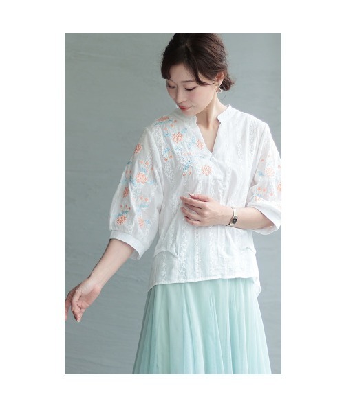 Sawa a la mode(サワアラモード)の「花刺繍コットンシャツブラウス(シャツ/ブラウス・レディース・ホワイト・FREE)」の11枚目の写真