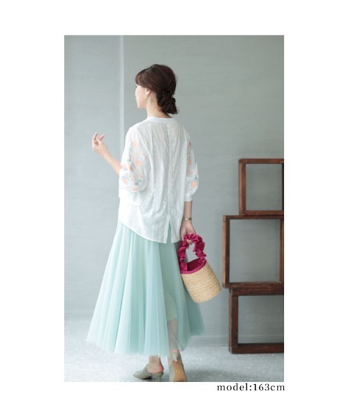 Sawa a la mode(サワアラモード)の「花刺繍コットンシャツブラウス(シャツ/ブラウス・レディース・ホワイト・FREE)」の12枚目の写真