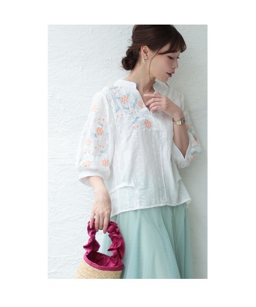 Sawa a la mode(サワアラモード)の「花刺繍コットンシャツブラウス(シャツ/ブラウス・レディース・ホワイト・FREE)」の20枚目の写真