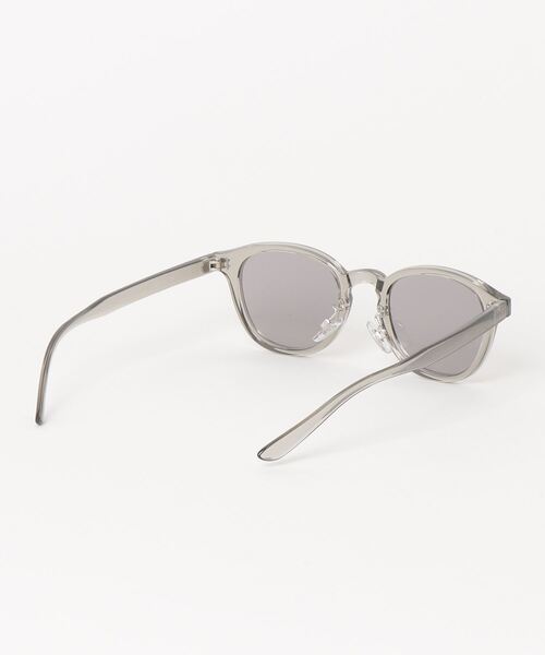 NOEYEDIA（ノーアイディア）の「【NOEYEDIA】ボストン　カラーレンズサングラス NE-431（サングラス・レディース・ブラック系その他3/その他2/その他1/ブラック系その他2/ブラック系1/ブラウン/その他3・FREE）」の8枚目の写真