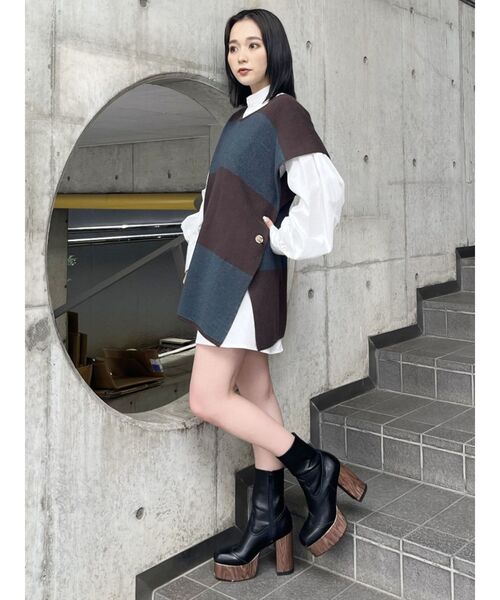 MURUA（ムルーア）の「ウエスタンステッチミドルブーツ（ブーツ・レディース・カーキ/ブラック・22.5/24.5/23.5）」の13枚目の写真