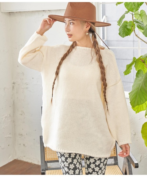 anap mimpi(アナップミンピ)の「ボートネック ゆったり ニット(ニット/セーター・レディース・アイボリー/ラベンダー/モカ・FREE)」の4枚目の写真