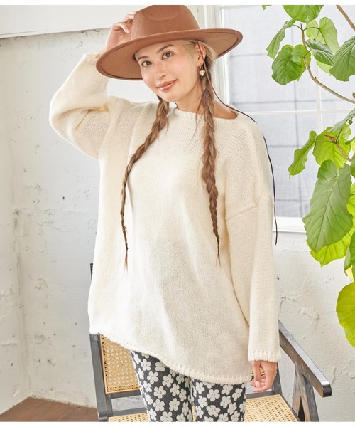 anap mimpi(アナップミンピ)の「ボートネック ゆったり ニット(ニット/セーター・レディース・アイボリー/ラベンダー/モカ・FREE)」の5枚目の写真