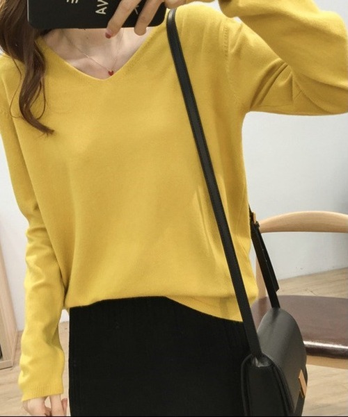 Silly（シリー）の「【デイリーコーデに使いやすい◎】12 color Vネックシンプルニットトップス（ニット/セーター・レディース・ピンク/イエロー/ブラック/ブルー/カーキ/オレンジ/アイボリー/グリーン/ホワイト/ブラウン/グレー/ライトブルー・FREE）」の10枚目の写真