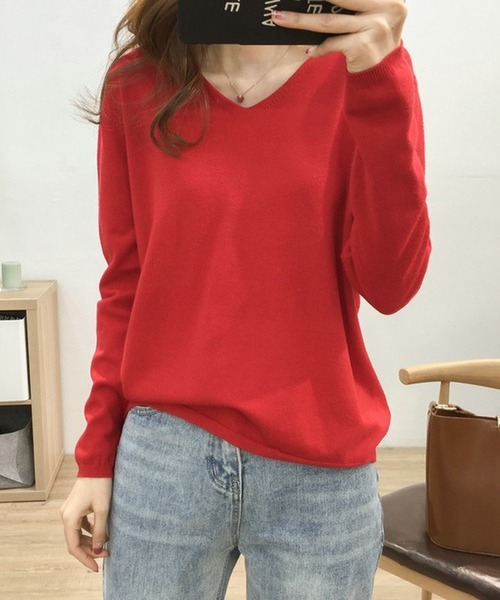 Silly（シリー）の「【デイリーコーデに使いやすい◎】12 color Vネックシンプルニットトップス（ニット/セーター・レディース・ピンク/イエロー/ブラック/ブルー/カーキ/オレンジ/アイボリー/グリーン/ホワイト/ブラウン/グレー/ライトブルー・FREE）」の12枚目の写真