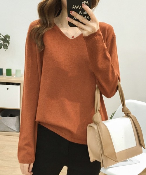 Silly（シリー）の「【デイリーコーデに使いやすい◎】12 color Vネックシンプルニットトップス（ニット/セーター・レディース・ピンク/イエロー/ブラック/ブルー/カーキ/オレンジ/アイボリー/グリーン/ホワイト/ブラウン/グレー/ライトブルー・FREE）」の18枚目の写真