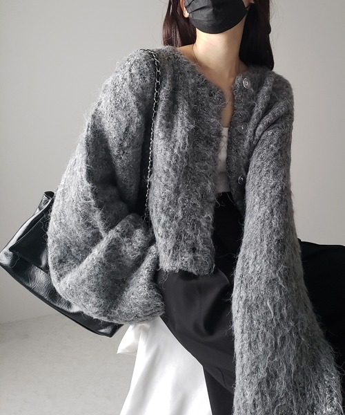 me+em select(ミームセレクト)の「※※ボリュームワイドスリーブショートシャギーニットカーディガン / volume wide sleeve short shaggy knit cardigan(カーディガン/ボレロ・レディース・グレー/ブルー/ホワイト/ピンク/ブラック・FREE)」の8枚目の写真