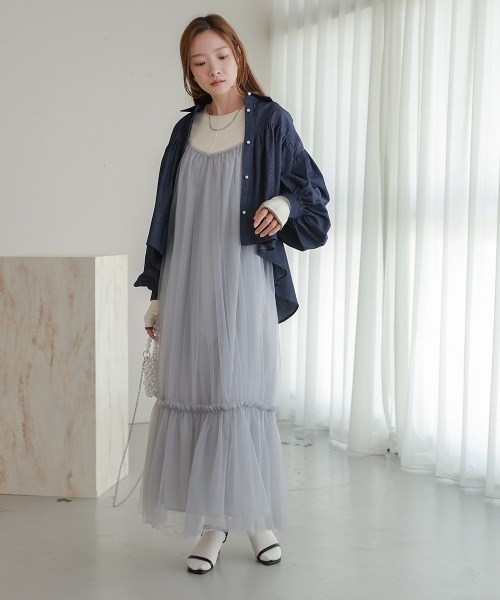 Bab(バブ)の「パールボタンデニムギャザーブラウス(シャツ/ブラウス・レディース・ブルー/ブラック/インディゴブルー・M)」の15枚目の写真