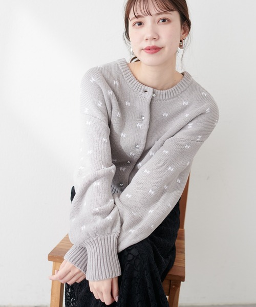 natural couture(ナチュラルクチュール)の「リボンハートジャガードカーデ(カーディガン/ボレロ・レディース・グレー系その他/ベージュ系その他/ブラック・FREE)」の12枚目の写真