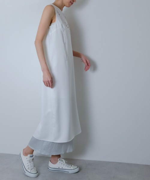 TEVALT（ヴァレット）の「ネックレストロンプルイユプリントワンピース（ワンピース・レディース・ブラック/オフホワイト・38）」の7枚目の写真