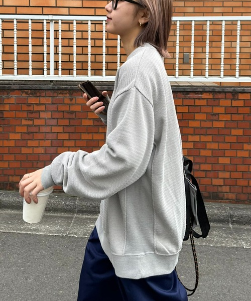 CIAOPANIC TYPY（チャオパニックティピー）の「ウェーブワッフルピグメントスウェット（スウェット・メンズ・サックスブルー/グレー/ピンク/チャコールグレー・MEDIUM/LARGE）」の2枚目の写真