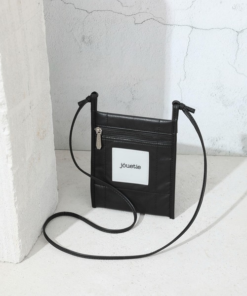 jouetie(ジュエティ)の「【jouetie/ジュエティ】メタリックPUキルティング スマホケース、パスポートケース スリムミニショルダーバッグ(ショルダーバッグ・レディース・ゴールド/シルバー/ブラック/ピンク・FREE)」の22枚目の写真