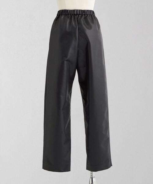 美品 ロエフ 3万円 サテンのテーパードパンツ センタープレスパンツ LOEFF LOEFF パンツ 「LOEFF」サテン バギーパンツ レディース