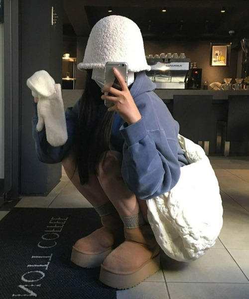 BEIDELLI（ベイデリー）の「[BELLIDE MADE] ビンテージピグメントクロップドフーディ（パーカー・レディース・グレー/ブルー/チャコールグレー・FREE）」の5枚目の写真