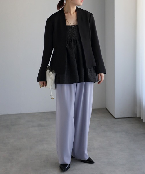 Bonjour Sagan（ボンジュールサガン）の「ノーカラーフレアラインジャケット（ノーカラージャケット・レディース・ブラック/ライトベージュ・FREE）」の3枚目の写真