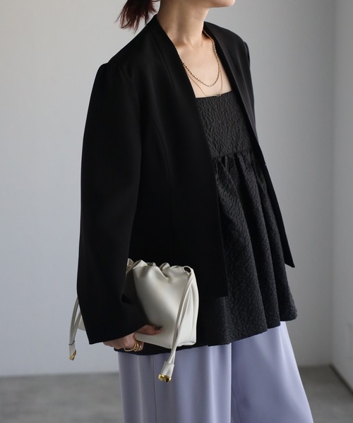 Bonjour Sagan（ボンジュールサガン）の「ノーカラーフレアラインジャケット（ノーカラージャケット・レディース・ブラック/ライトベージュ・FREE）」の4枚目の写真