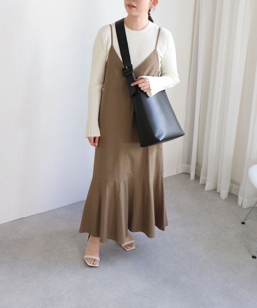 T・S・L(ティーエスエル)の「クルミバックルワンショルダーバッグ(ショルダーバッグ・レディース・グレー/ブラック/モカ・FREE)」の5枚目の写真