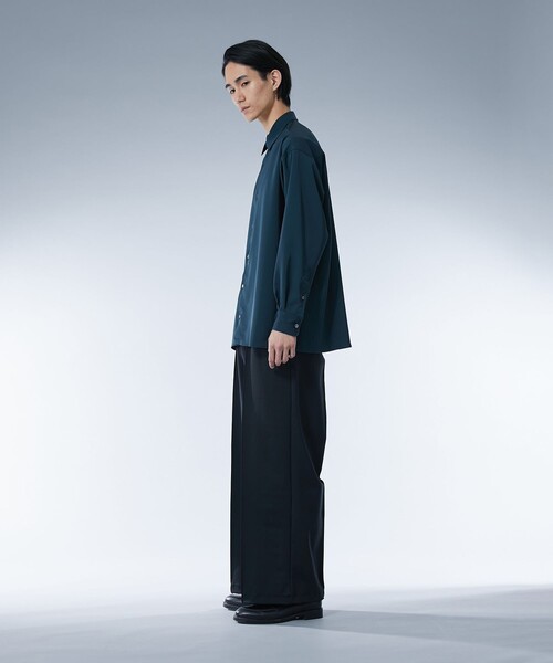 UNITED TOKYO(ユナイテッドトウキョウ)の「ハイマルチ ジャージースラックス | セットアップ着用可能(スラックス・メンズ・ネイビー/ブラック・2/1)」の4枚目の写真