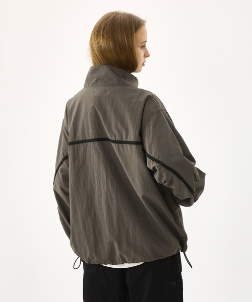WETTEMPT(ウィテンプト)の「LINE HALF ZIP PULLOVER / ラインハーフジッププルオーバー(その他トップス・メンズ・チャコールグレー/ブラック/レッド・SMALL/MEDIUM/LARGE)」の11枚目の写真