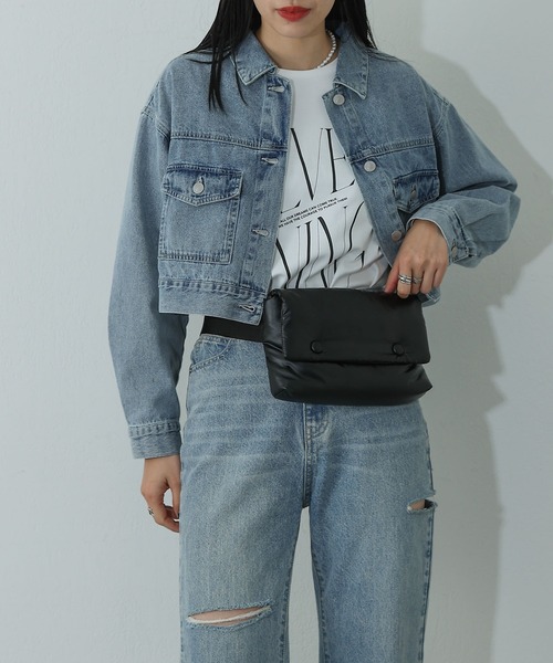 COLONY 2139（コロニートゥーワンスリーナイン）の「パファーボディバッグ（ボディバッグ/ウエストポーチ・レディース・ホワイト/ブラック・FREE）」の5枚目の写真