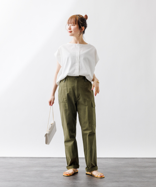 Rouge vif(ルージュヴィフ)の「ショルダータックカットブラウス(Tシャツ/カットソー・レディース・グレー/オフホワイト/ベージュ・フリー)」の7枚目の写真