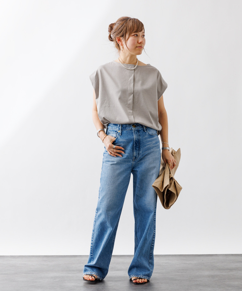 Rouge vif(ルージュヴィフ)の「ショルダータックカットブラウス(Tシャツ/カットソー・レディース・グレー/オフホワイト/ベージュ・フリー)」の14枚目の写真