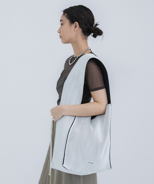 LASTFRAME（ラストフレーム）の「【LASTFRAME/ラストフレーム】KASANE REVERSIBLE TASUKI TOTE（トートバッグ・レディース・ホワイト/ブルー・FREE）」の5枚目の写真