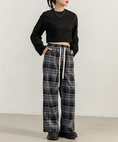 DAY CLOSET（デイ クローゼット）の「【大きいサイズ有/滑らかツイル微起毛/調節紐付き】チェック柄ストレートイージーワイドパンツ（その他パンツ・レディース・レッド/オレンジ/グレー/グレイッシュベージュ/ブラック・S/L/XL/M）」の17枚目の写真