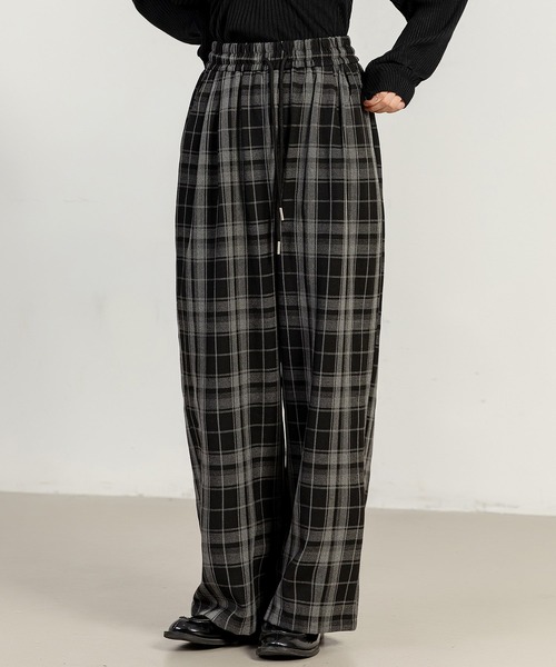 DAY CLOSET（デイ クローゼット）の「【大きいサイズ有/滑らかツイル微起毛/調節紐付き】チェック柄ストレートイージーワイドパンツ（その他パンツ・レディース・レッド/オレンジ/グレー/グレイッシュベージュ/ブラック・S/L/XL/M）」の6枚目の写真