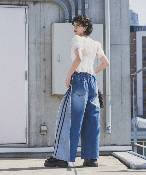 PAGEBOY（ページボーイ）の「アソートレースアップブラウス（シャツ/ブラウス・レディース・ブラック系その他/ブルー/ブラック/ホワイト/ライム・FREE）」の20枚目の写真