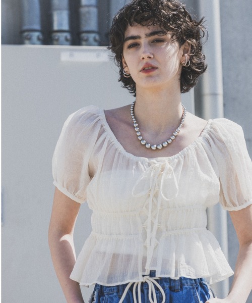 PAGEBOY（ページボーイ）の「アソートレースアップブラウス（シャツ/ブラウス・レディース・ブラック系その他/ブルー/ブラック/ホワイト/ライム・FREE）」の13枚目の写真