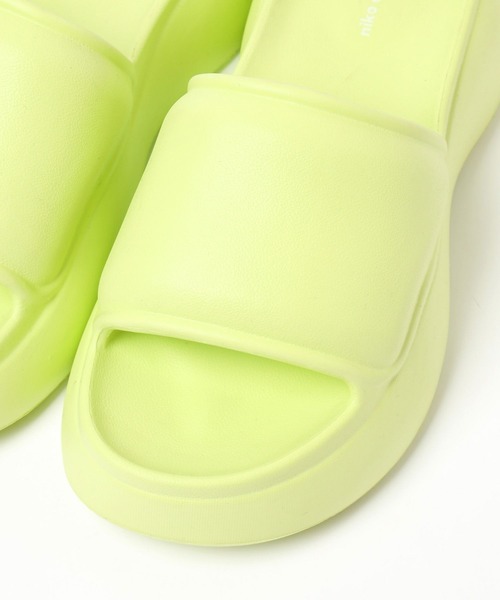 niko and...（ニコアンド）の「オリジナルニコモコスライドサンダル（サンダル・レディース・イエロー/アイボリー/ブラック・LARGE/MEDIUM）」の15枚目の写真