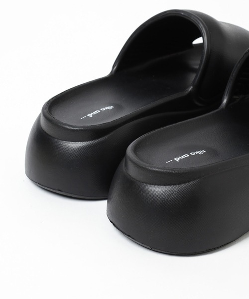 niko and...（ニコアンド）の「オリジナルニコモコスライドサンダル（サンダル・レディース・イエロー/アイボリー/ブラック・LARGE/MEDIUM）」の6枚目の写真