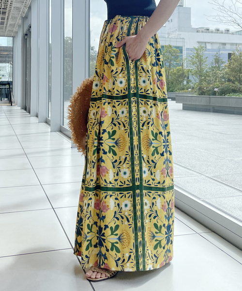 IENA LA BOUCLE（イエナラブークル）の「IENA LA BOUCLE ダマスクプリントイージースカート（スカート・レディース・イエロー・36/38）」の6枚目の写真