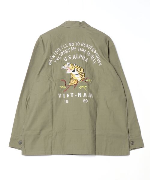 Alpha Industries（アルファインダストリーズ）の「ユーティリティシャツ/スーベニア刺繍 長袖（SOUVENIR）（シャツ/ブラウス・メンズ・ブラック/オリーブ/グレー・MEDIUM/LARGE/X-LARGE）」の10枚目の写真