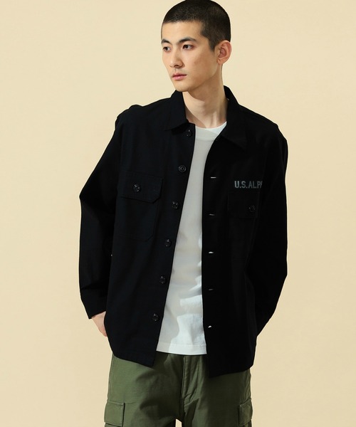 Alpha Industries（アルファインダストリーズ）の「ユーティリティシャツ/スーベニア刺繍 長袖（SOUVENIR）（シャツ/ブラウス・メンズ・ブラック/オリーブ/グレー・MEDIUM/LARGE/X-LARGE）」の12枚目の写真