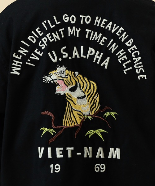 Alpha Industries（アルファインダストリーズ）の「ユーティリティシャツ/スーベニア刺繍 長袖（SOUVENIR）（シャツ/ブラウス・メンズ・ブラック/オリーブ/グレー・MEDIUM/LARGE/X-LARGE）」の21枚目の写真